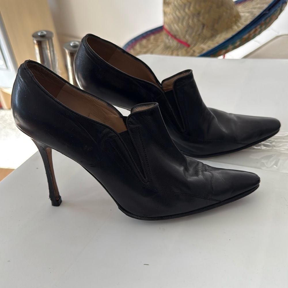Manolo blahnik booties 38.5